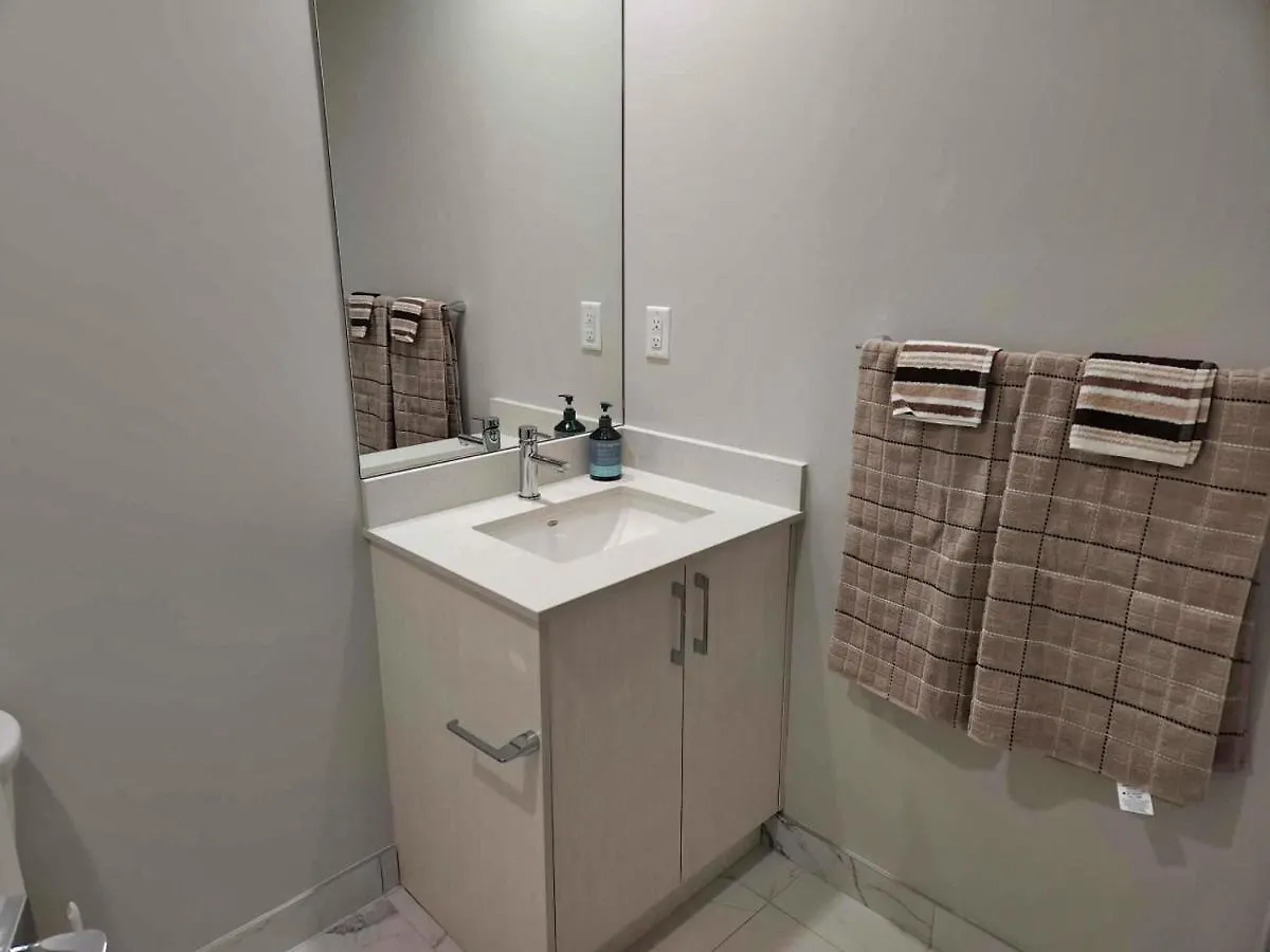 Cozy 2 Bedroom In Beltline Area Calgary Canada